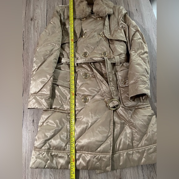 Coat - Picture 16 of 16